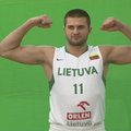 Lietuvos krepšinio rinktinės fotosesija arba broliai keičia profesiją