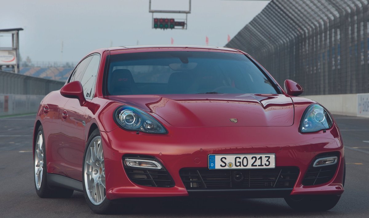 Porsche Panamera GTS