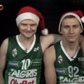 R. Seibučio ir E. Ulanovo bei kitų LKL krepšininkų atliekama kalėdinė daina