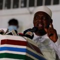 Rinkimų komisija: Gambijos prezidentu perrinktas dabartinis šalies vadovas