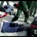 Tibetiečių išplatintoje filmuotoje medžiagoje - Kinijos pareigūnų smurtas