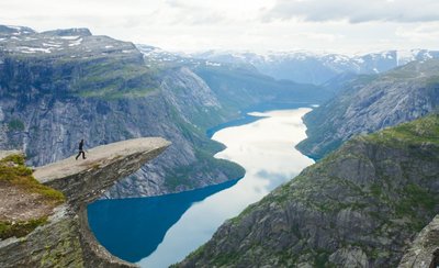 Trolio liežuvio uola, Norvegija