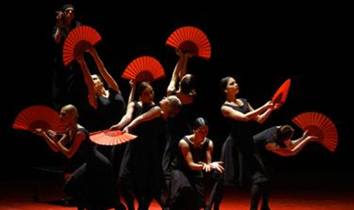 A.Cholinos šokio spektaklis „Carmen“