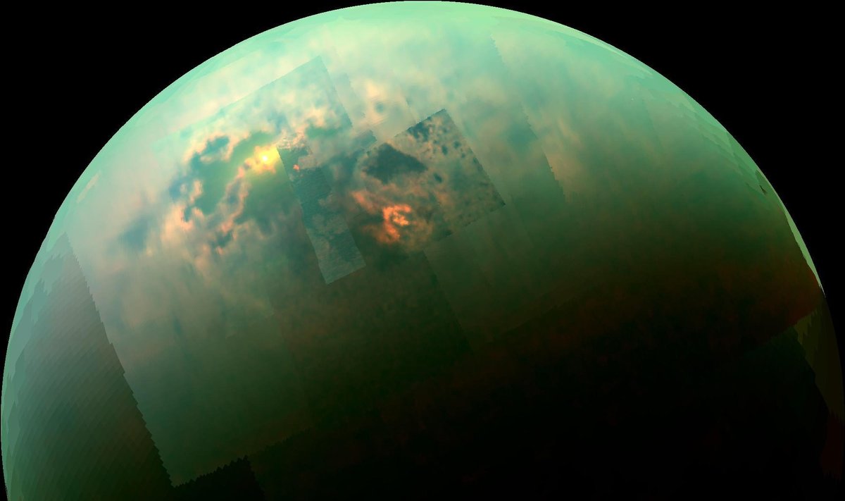 Saturno palydovas Titanas būtų nebloga vieta silicio pagrindu sudarytai gyvybei (nuotrauka - mozaika iš zondo "Cassini" kadrų)