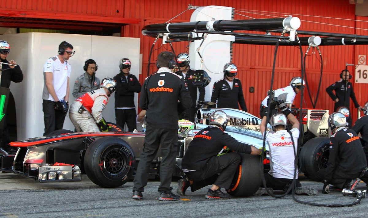 "McLaren" automobilis