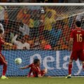 Draugiškose rungtynėse – Ispanijos pralaimėjimas, Olandijos lygiosios ir Vokietijos pergalė