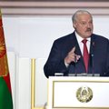 Lukašenka pažėrė naujų grasinimų