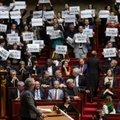 Prancūzijos opozicija pateikė pareiškimą dėl nepasitikėjimo vyriausybe