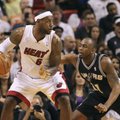 NBA lygos favoritų dvikovoje „Heat“ klubas įveikė „Spurs“ ekipą