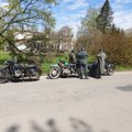 Pergalės dieną Vilniuje aplink Rusijos ambasadą važinėjo į nacistinės Vokietijos karius panašūs motociklininkai
