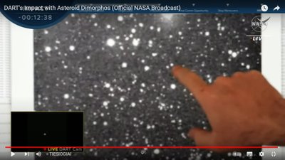 Misijos DART metu į asteroida Dimorphos rėžėsi NASA erdvėlaivis.