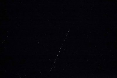 Starlink palydovų grupė praskriejo danguje virš Ispanijos. 