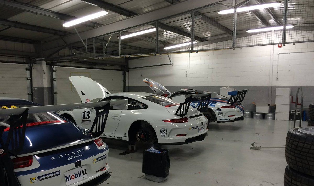 "Juta Racing" komandos garažas