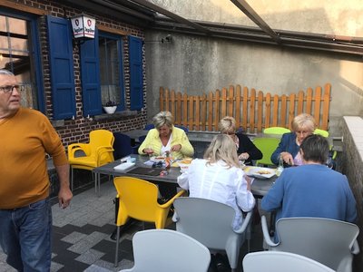 Restoranas „Taverna ´T Kronieksken“ – nelabai didelis, salėje gali tilpti 45 klientai, terasoje – dar apie 30, bet, deja, šiuo metu dėl karantino uždarytas.