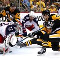 Čempionų titulą ginantys „Penguins“ pergale pradėjo NHL atkrintamąsias