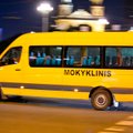 Ukmergės rajone mokyklinis autobusas susidūrė su poniu, nukentėjo 7-metė mergaitė