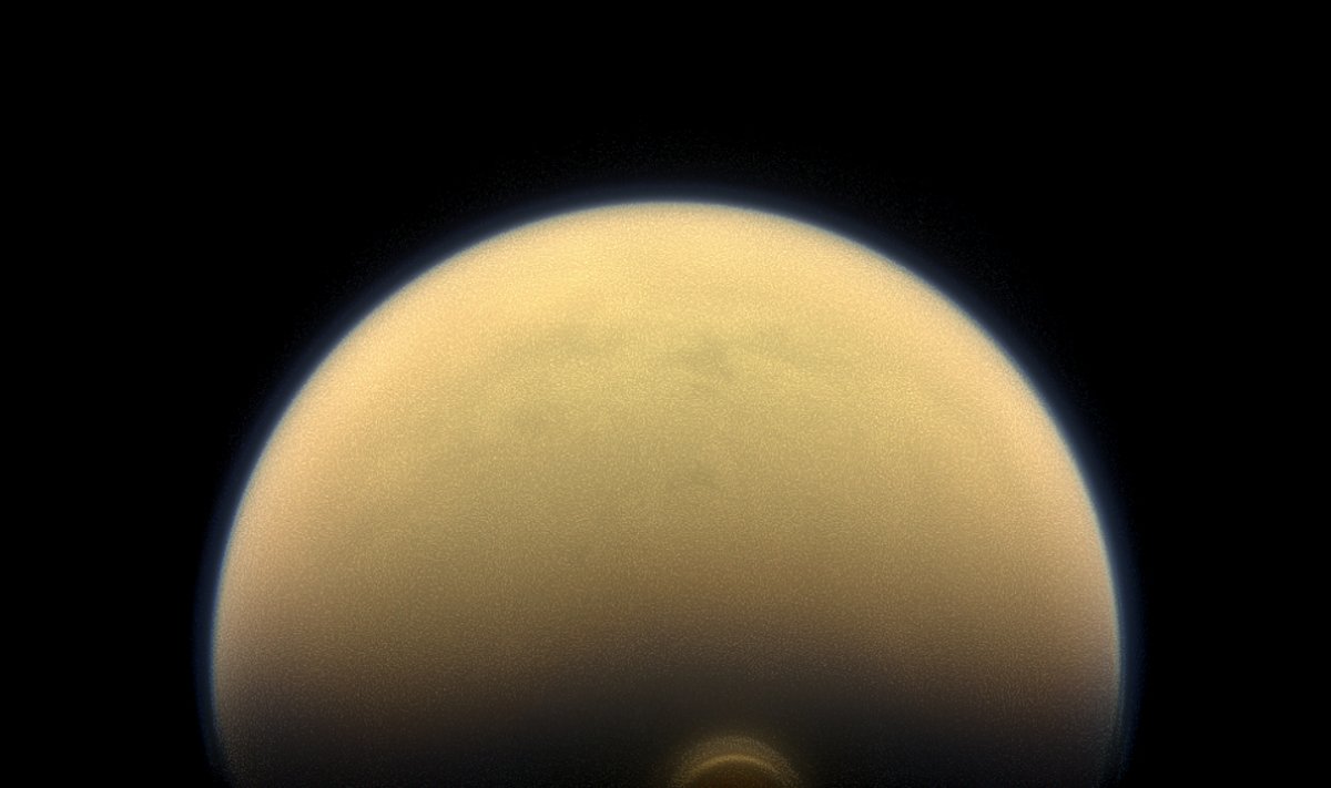 "Cassini" zono užfiksuota dėmė Titane