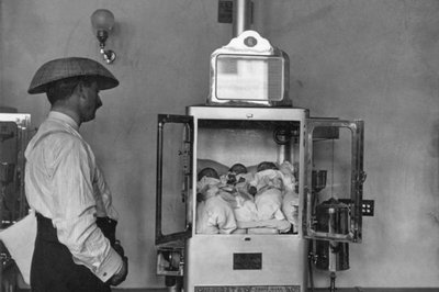 Neišnešioti kūdikiai inkubatoriuose