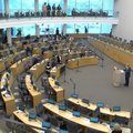 Seimas per pirmąjį balsavimą pritarė iniciatyvai leisti kandidatuoti nuo 21 metų