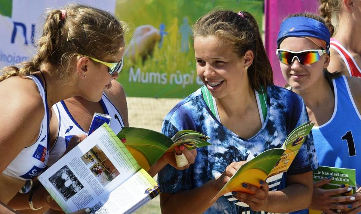 Lietuvos moterų paplūdimio tinklinio čempionato pirmas etapas