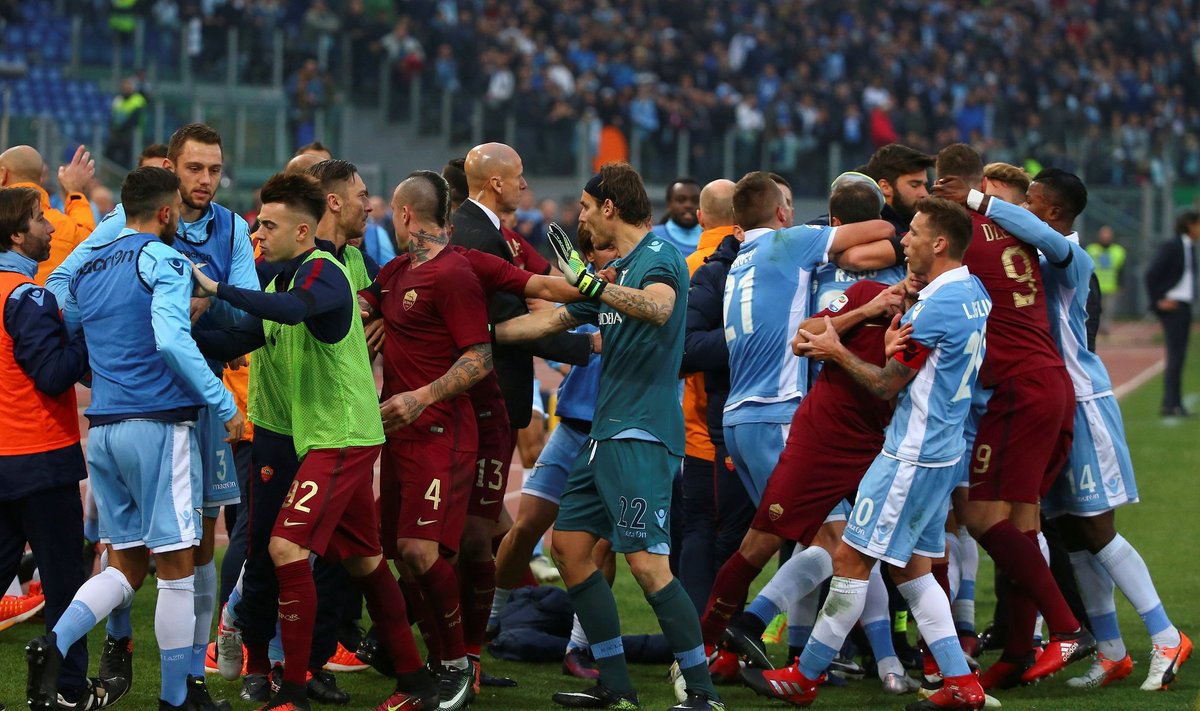 Futbolininkų konfliktas Romos derbyje