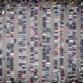 Vasarį automobilių pardavimai Kinijoje kiek sulėtėjo