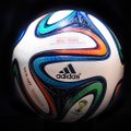 Pusfinalio rungtynes brazilai ir vokiečiai žais specialiu kamuoliu