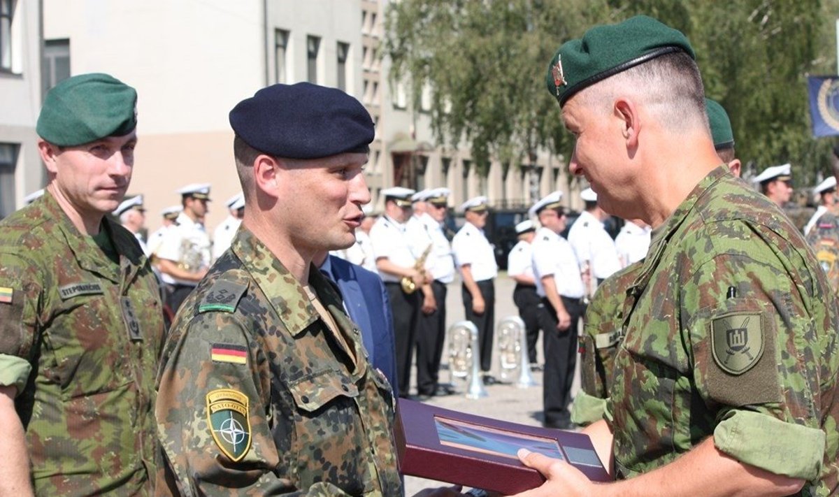 NATO priešakinių pajėgų kovos grupei vadovaus pulkininkas  leitenantas Rene Braun