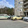 В Вильнюсе скончалась выпавшая с балкона женщина