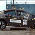 Amerikos automobilių saugumo teste – tik vienas „pirmūnas“