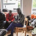 Migrantai jaučiasi kaip uždaryti narve: nenorime pašalpų, norime laisvės ir darbo