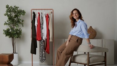 Sezonų kaitos padiktuota spintos revizija: praktiški drabužių dizainerės Agnės Gilytės patarimai
