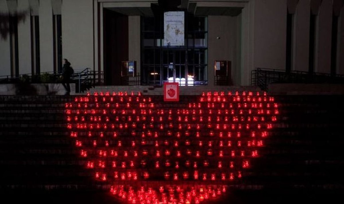 Organų donorams uždegta šimtai žvakučių visoje šalyje