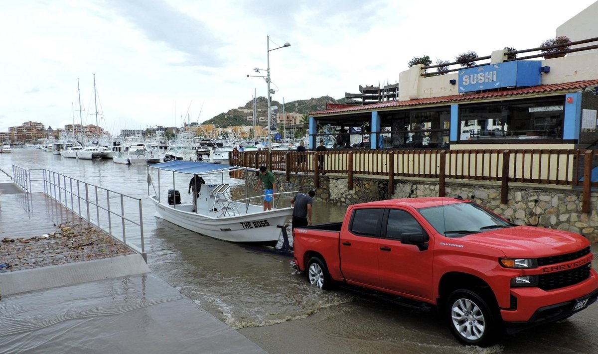  Uraganas „Olaf“ ketvirtadienį pasiekė Meksikos Kalifornijos pusiasalį