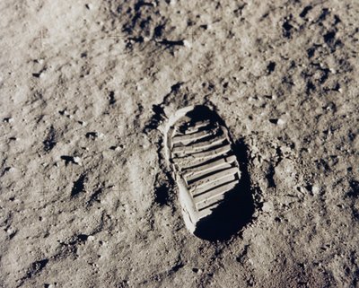 Žmogaus bato įspaudas Mėnulyje