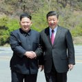 Kinijos lyderis prieš vizitą parašė retą draugystės laišką Šiaurės Korėjai