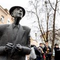 В Вильнюсе открыта скульптура Леонарда Коэна