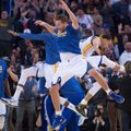 NBA tritaškių rekordą pagerinęs S. Curry smogė J. Hardeno viltims tapti sezono MVP