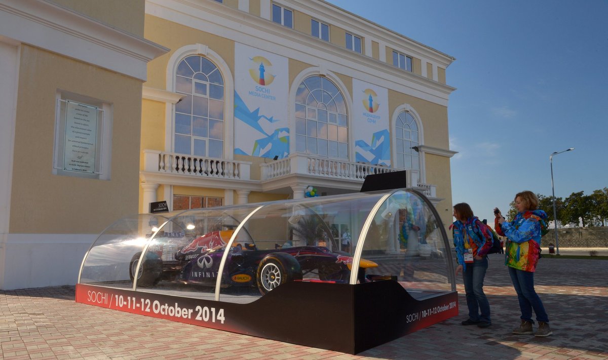 Olimpiados šurmulį Sočyje pakeis „Formulės-1“ automobilių gausmas