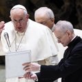 Popiežius „veidmainyste“ vadina kritiką dėl homoseksualių porų laiminimo