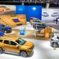 „Dacia“ švenčia revoliuciją: pradėjusi nuo vieno modelio bendrovė imasi elektromobilių gamybos