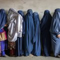 „Amnesty“ ataskaita: Talibano elgesys su moterimis yra nusikaltimas žmoniškumui