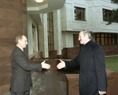 Vladimiras Putinas, Aliaksandras Lukašenka 2002 metais