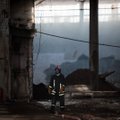 Aplinkosaugininkai: nė viena po gaisro Alytuje paimtų ir tirtų medžiagų neviršijo leistinų nuotekose koncentracijų