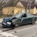 Pavakarę Vilniaus pakraštyje girtas vairuotojas sudaužė tris automobilius