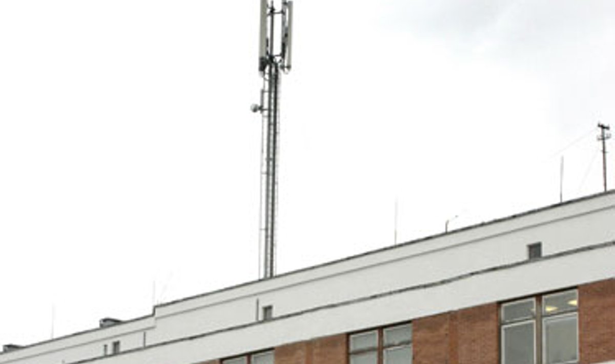 Mobiliojo ryšio antena