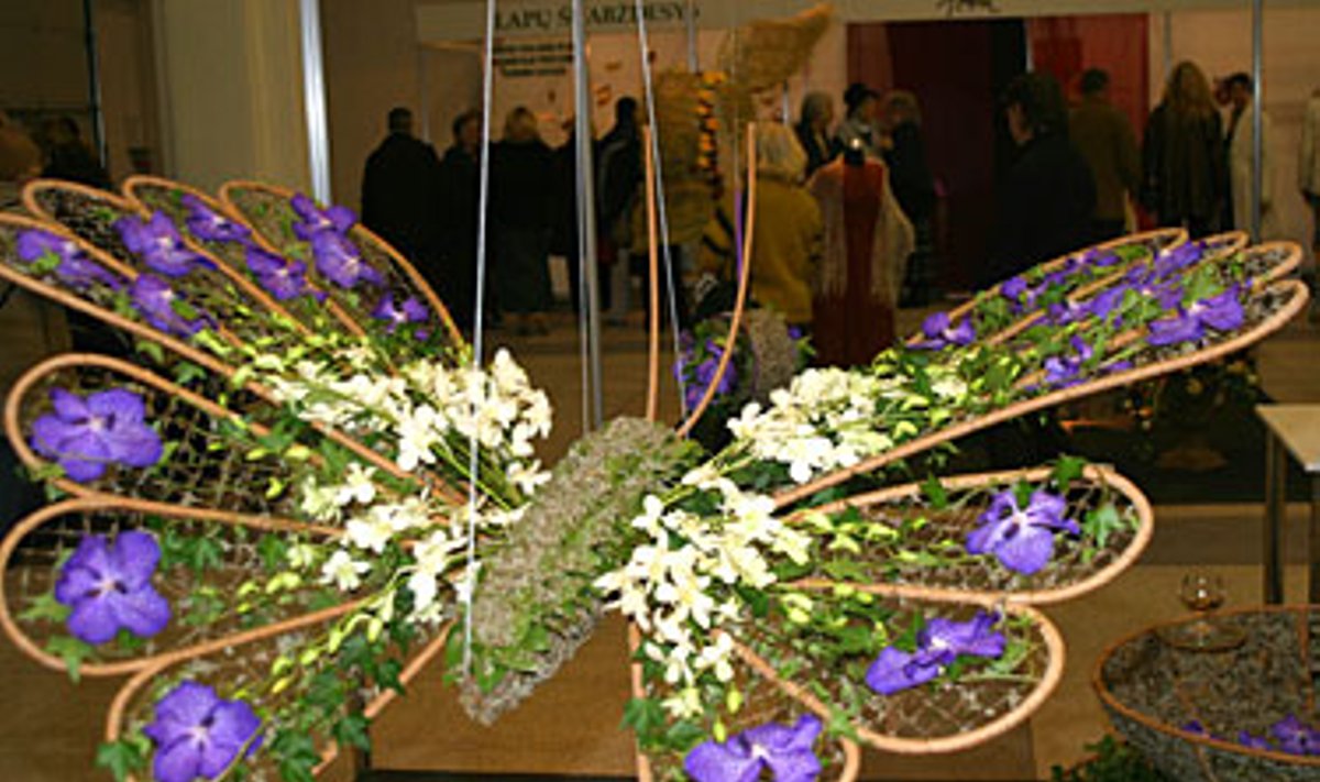 "Žiemos puokštė 2005". II-osios vietos nugalėtojas Arūnas Pocys.