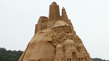 В Каунасе появится скульптура короны Витовта из песка