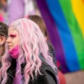 Psichologė Motiejūnė: politikų, mokytojų, bendraamžių žodžiai stumia LGBTQ+ paauglius į tragediją