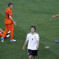 Vieni iš EURO-2012 favoritų olandai nusileido ir Vokietijos rinktinei